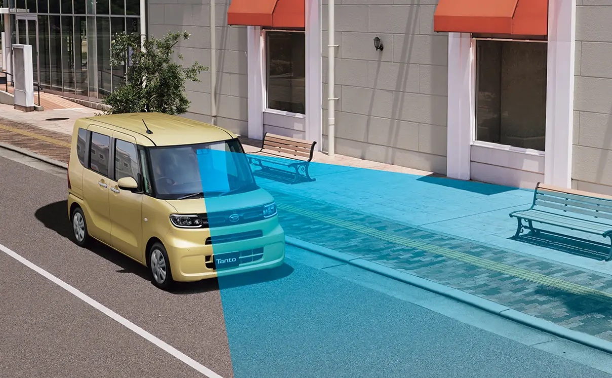 04.「ぶつからない」をサポート！最新の安全装備